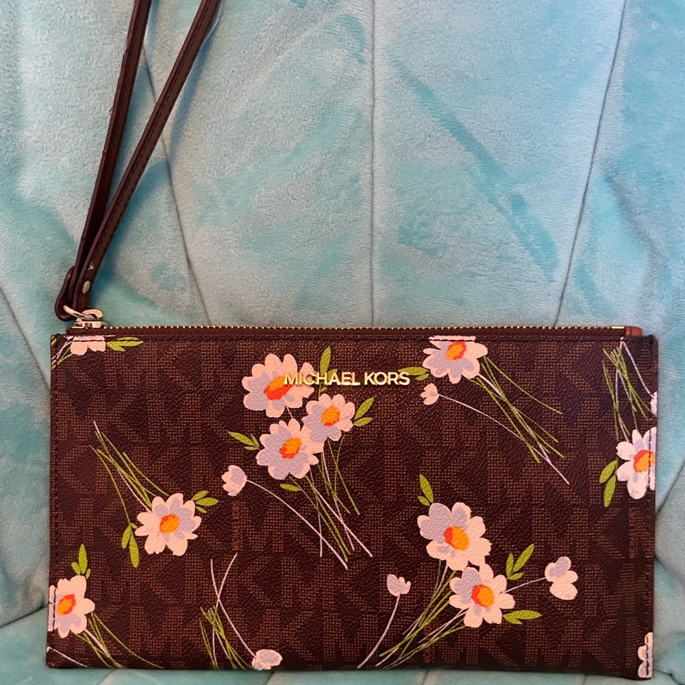 Michael Kors Large Wrislet